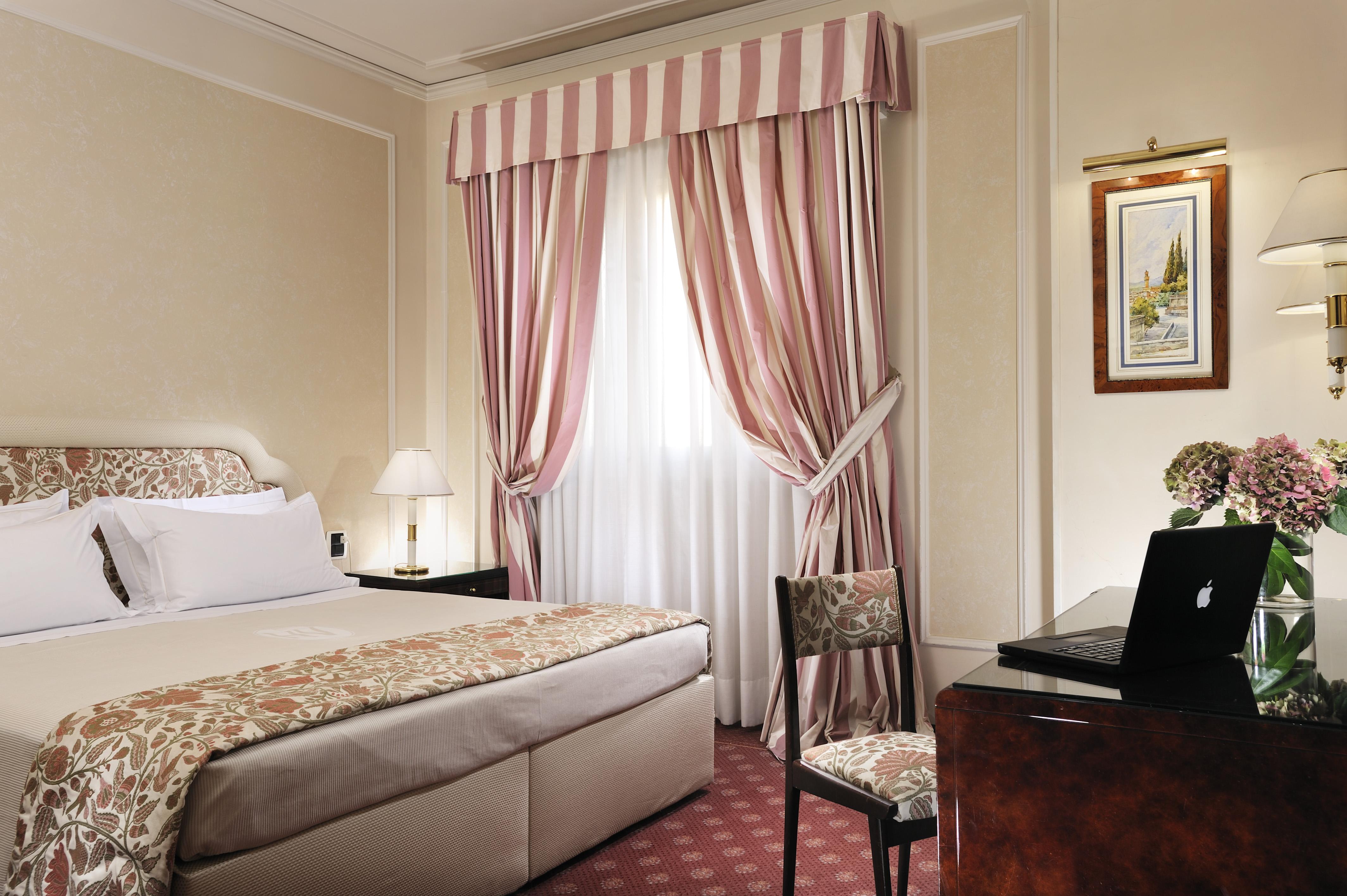 Hotel De La Ville Florence Room photo